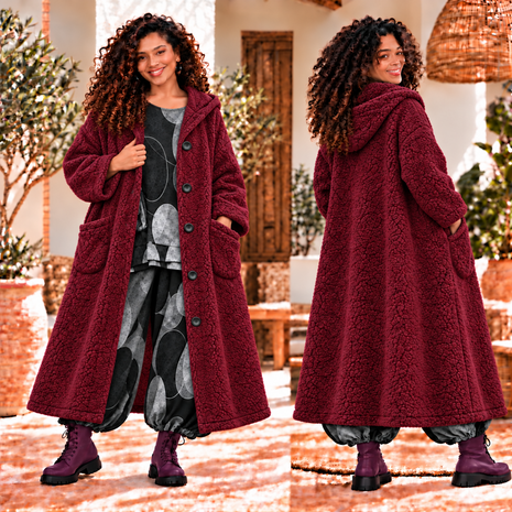 Bordeaux The Ultimate Cozy Teddy Coat &ndash; Oversized & One-Size Curvy Luxe Jas
