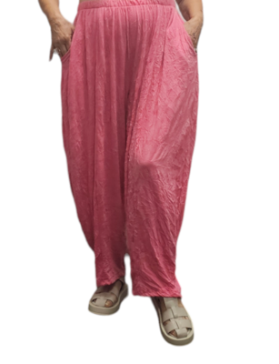 Broek fuchsia gecrashte stof