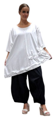 Aparte tuniek wit met bewerkte details in de zoom