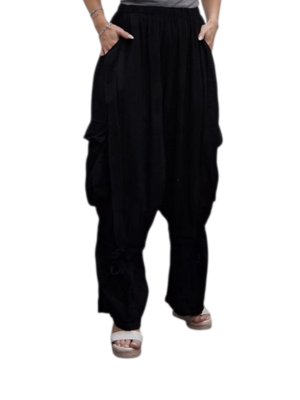 Wijde broek zwart met grote zakken100% cotton