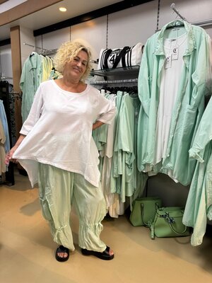 Shirt wit  A-lijn asymmetrisch