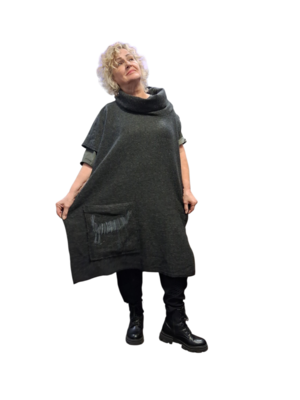 Poncho met zak grijs