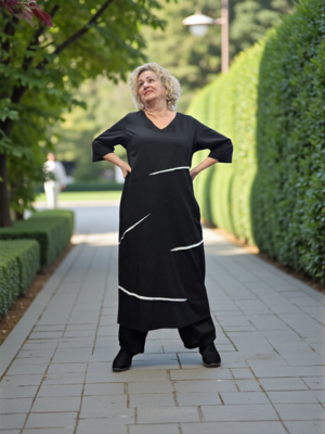 Kekoo jurk zwart met witte details