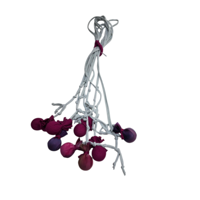 Lange fantasie ketting met paars, rode  gekleurde bolletjes