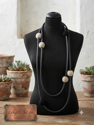 Biker Ketting met Vilten Bollen – 58 cm Zwart / Grijs