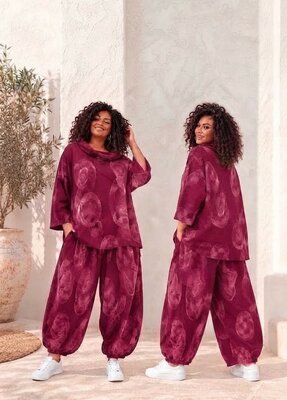 Tuniek Corduroy Bordeaux met Leuke Printdetails