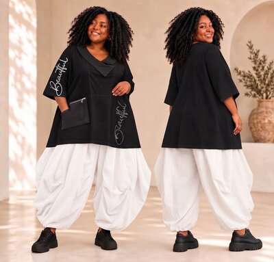 Stijlvolle Tuniek Zwart met Witte Contrastdetails & "Beautiful" Print