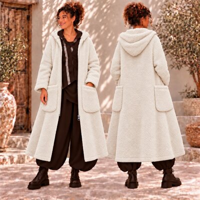 Ecru The Ultimate Cozy Teddy Coat – Oversized & One-Size Curvy Luxe Jas met ritssluiting