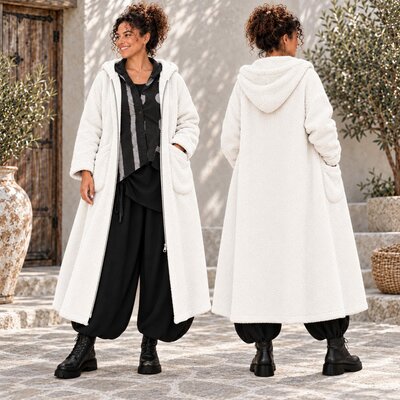 Offwhite The Ultimate Cozy Teddy Coat – Oversized & One-Size Curvy Luxe Jas met ritssluiting